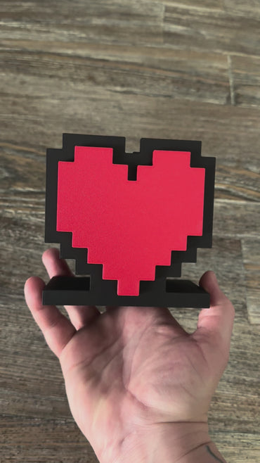 8-Bit Pixel Heart Retro Gaming Pen & Pencil Holder
