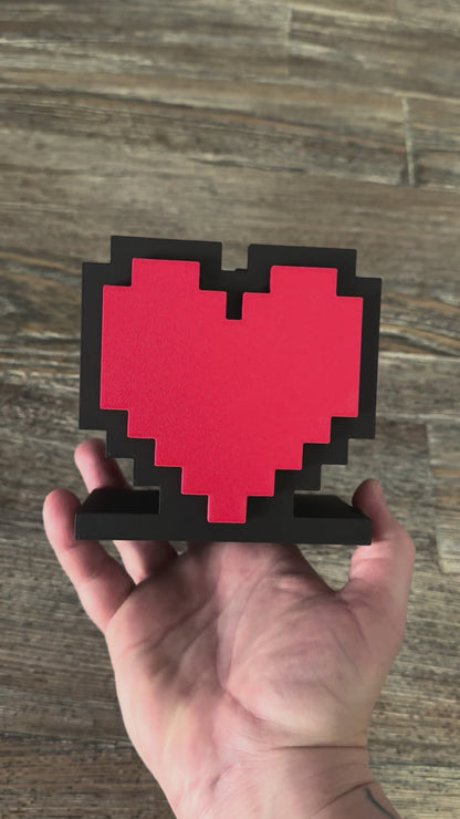 8-Bit Pixel Heart Retro Gaming Pen & Pencil Holder
